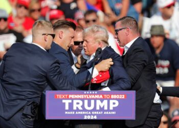 Homem baleado em atentado contra Trump morre nos EUA