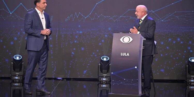 Relógios de Lula e Flávio geram contraste em debate