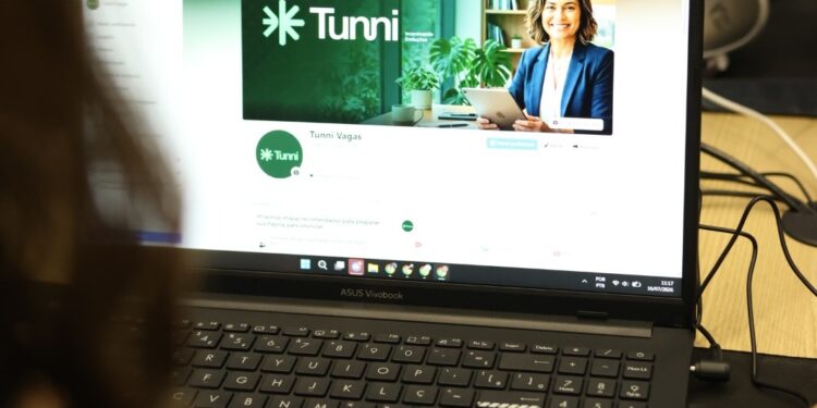Varejo aposta em tecnologia para conter desistências no fim de ano