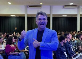 Ipatinga recebe palestra show sobre vendas para o Natal