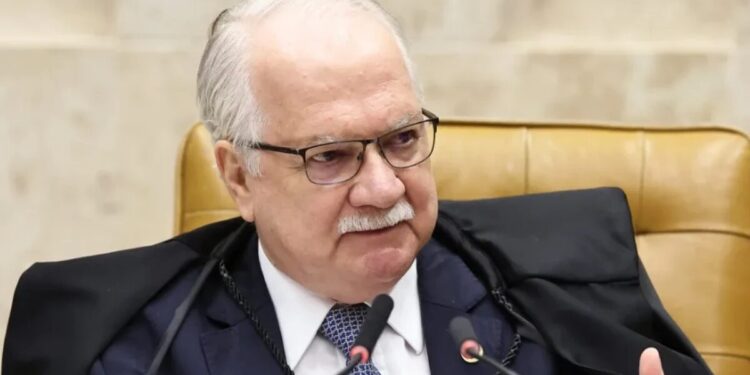 Fachin manda arquivar mais cinco investigações do Inquérito das Fake News