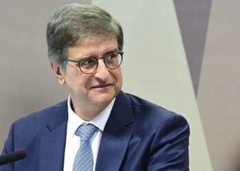 PGR defende manter em sigilo registros de visitas de Vorcaro e Viviane Moraes ao Senado